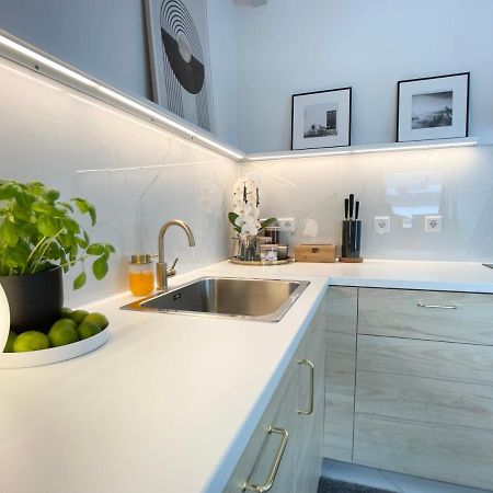 M-Style 04 Apartment Mit Balkon Und Gasgrill, 24H Self-Check-In, Free Parking, Netflix Nuremberg Luaran gambar