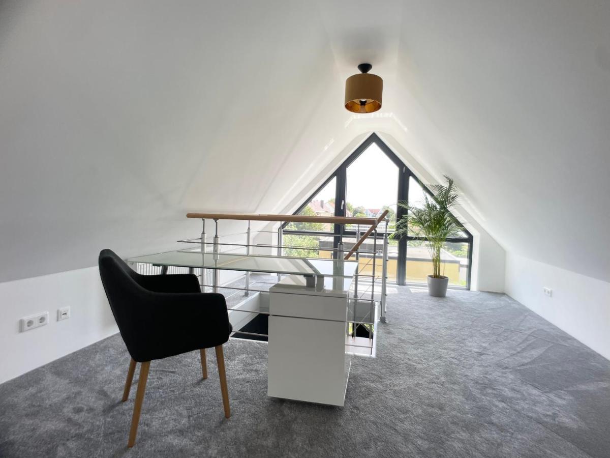 M-Style 04 Apartment Mit Balkon Und Gasgrill, 24H Self-Check-In, Free Parking, Netflix Nuremberg Luaran gambar